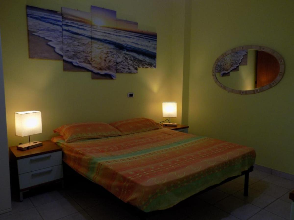 Cabras, Vacanze A Due Passi Dal Mare Exterior foto
