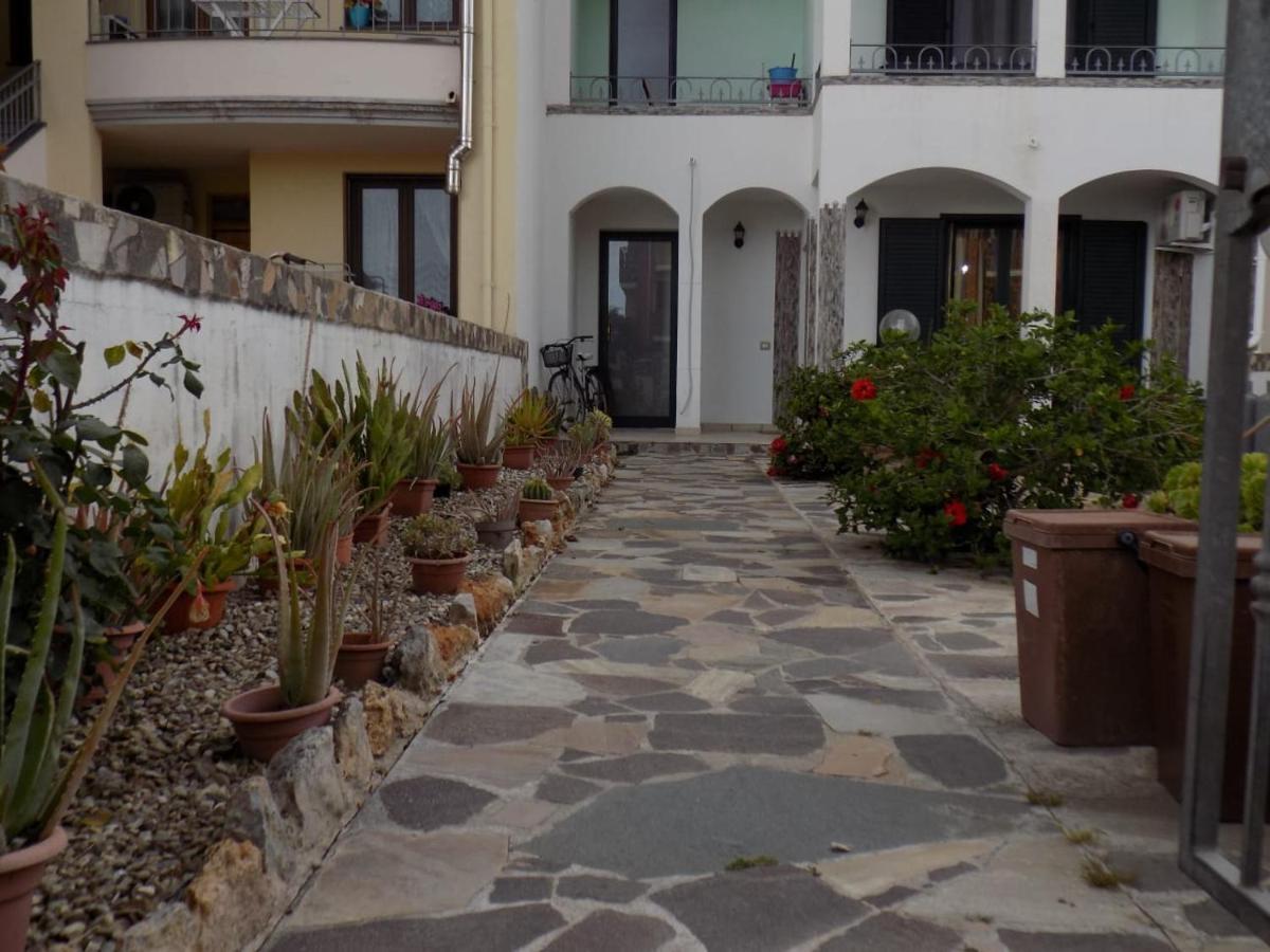 Cabras, Vacanze A Due Passi Dal Mare Exterior foto